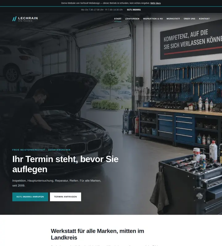 Startseite der Beispielwebsite Lechrain Kfz-Technik: heller, ruhiger Werkstattauftritt mit Werkzeugwand, darüber das Band mit dem Demo-Hinweis